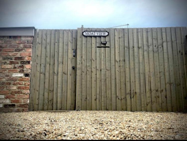 Moat View Free Parking, Central, Ev Plug York Exterior foto